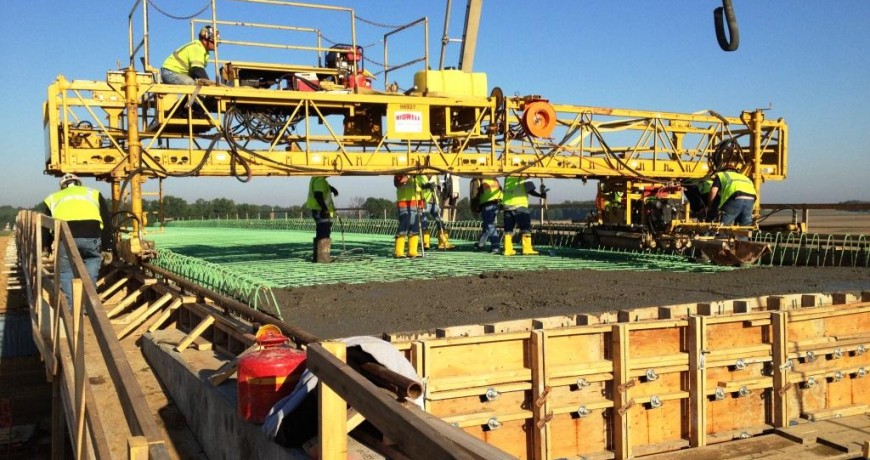 Bridge construction on I-69